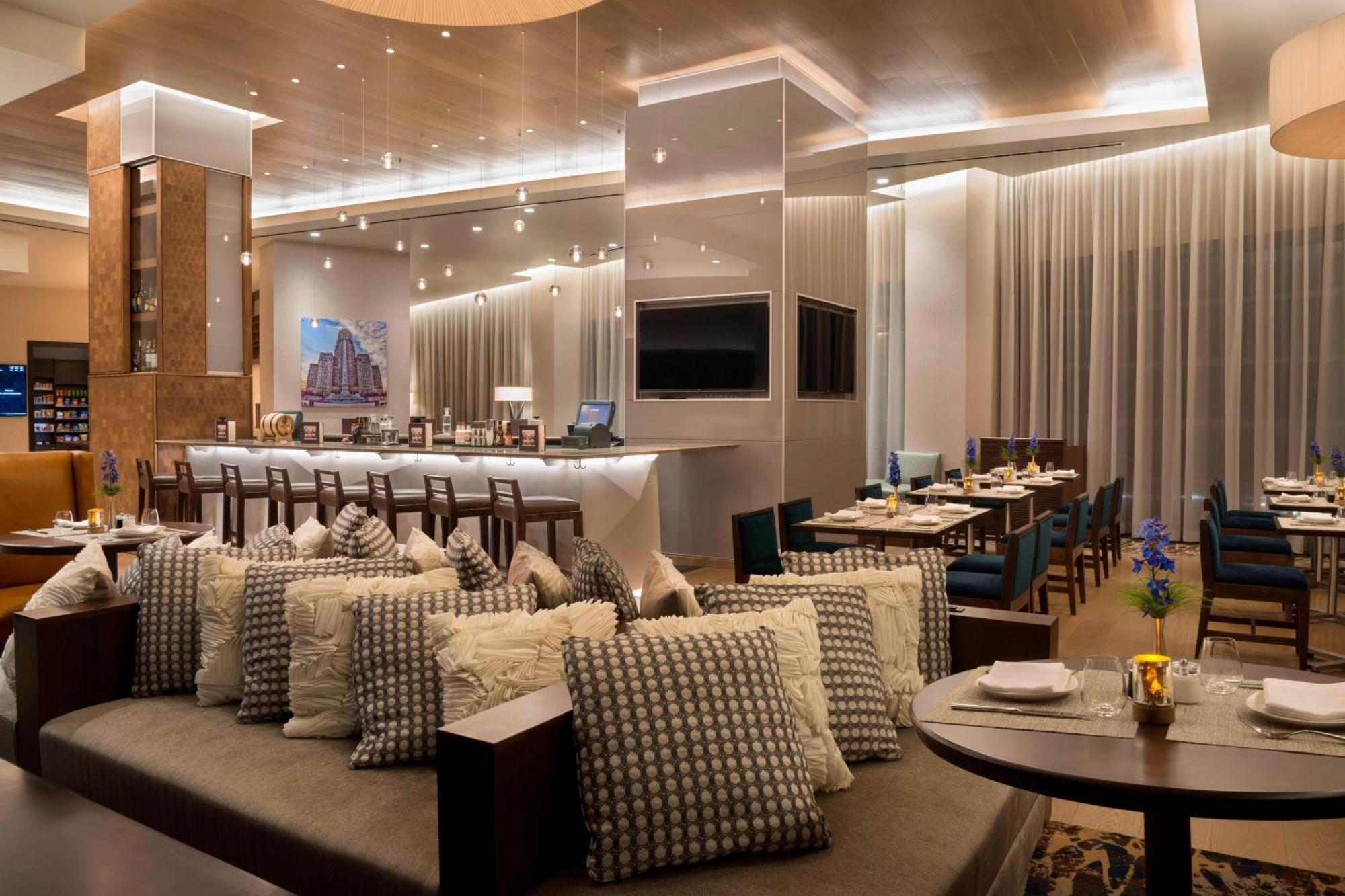 Buffalo Marriott At Lecom Harborcenter Экстерьер фото