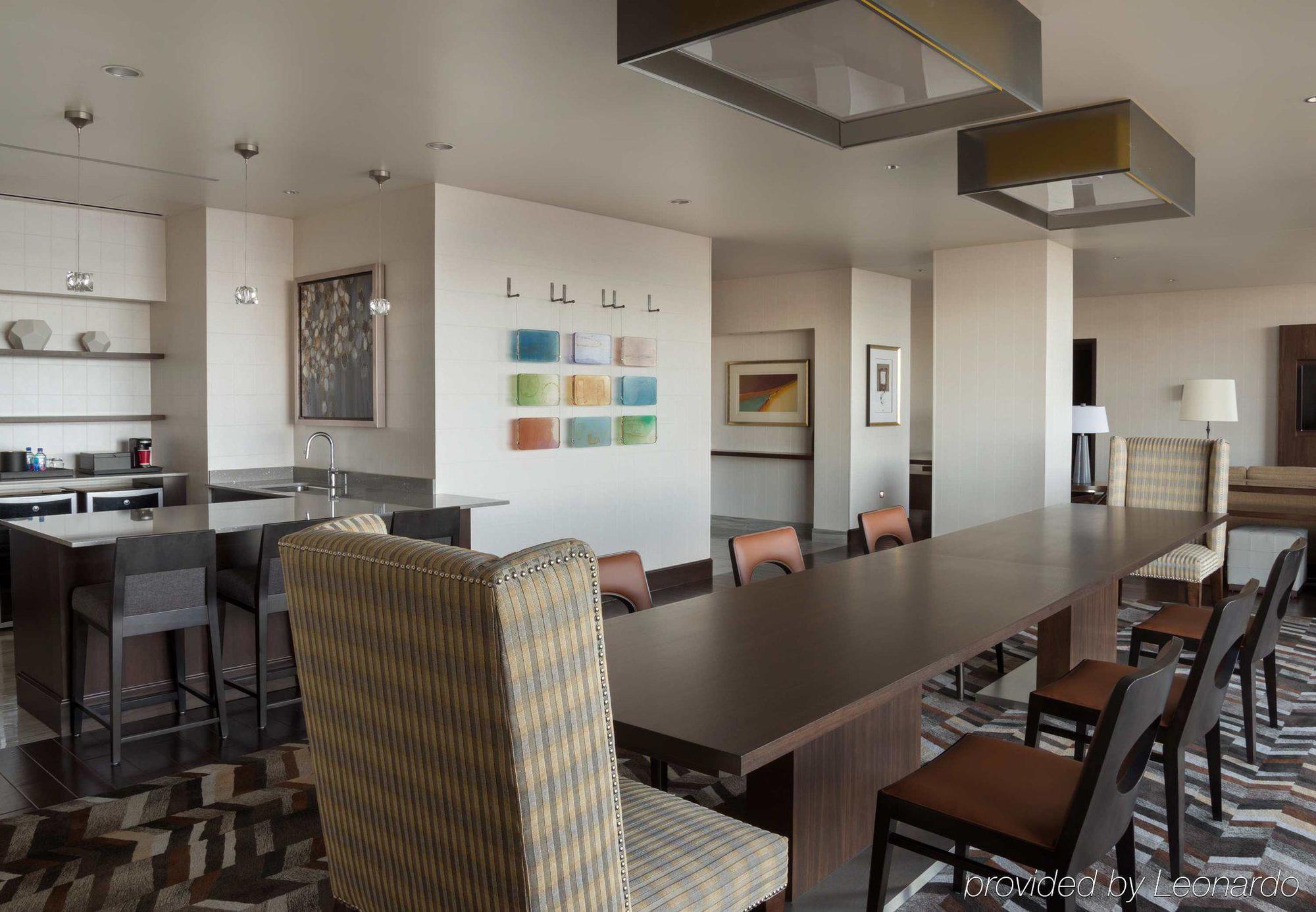 Buffalo Marriott At Lecom Harborcenter Экстерьер фото